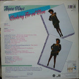 Joyce Sims : Looking For A Love (12", Single)